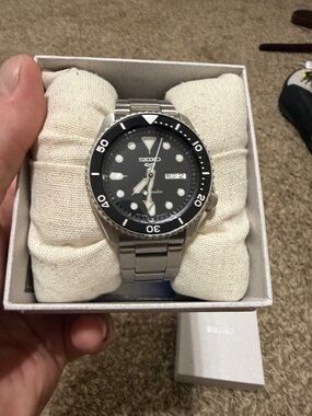 Seiko 5 Sports SRPD55 Automatic Diver Watch Black Dial Full Kit Box Papers